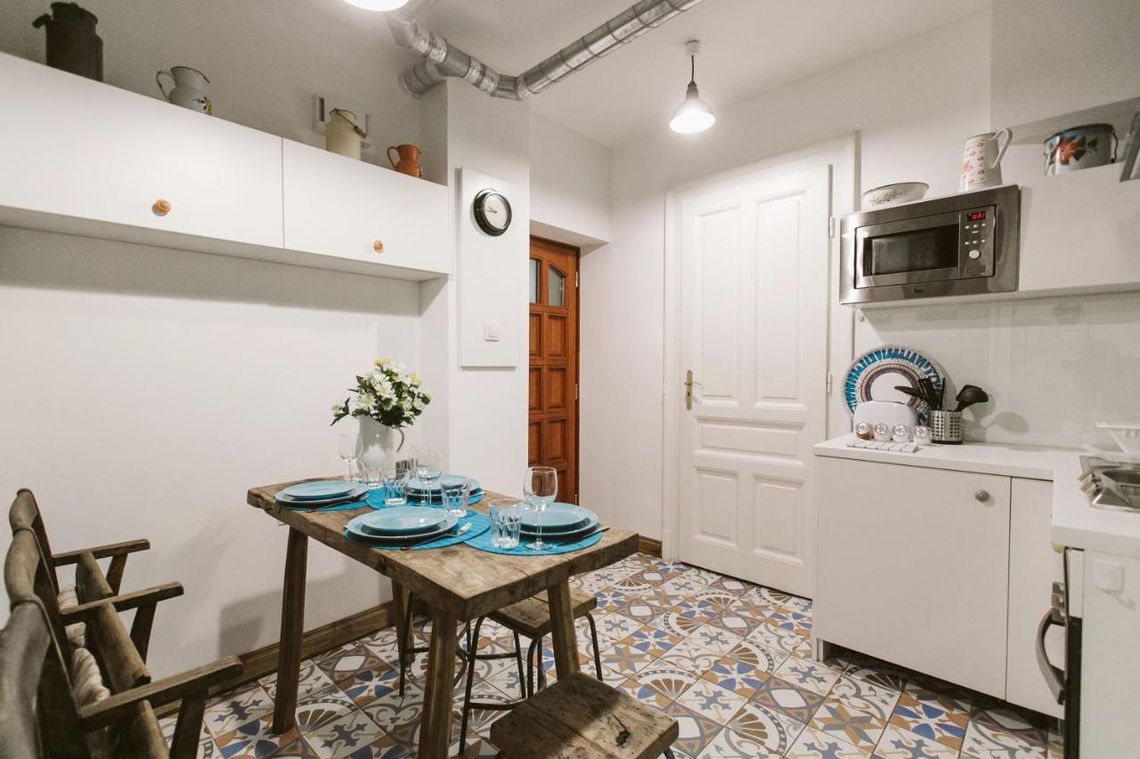 The Double Vintage & Handcrafted Apartment